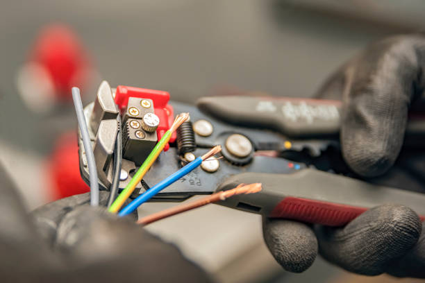 Best Affordable Emergency Electrician  in Lisbon, OH